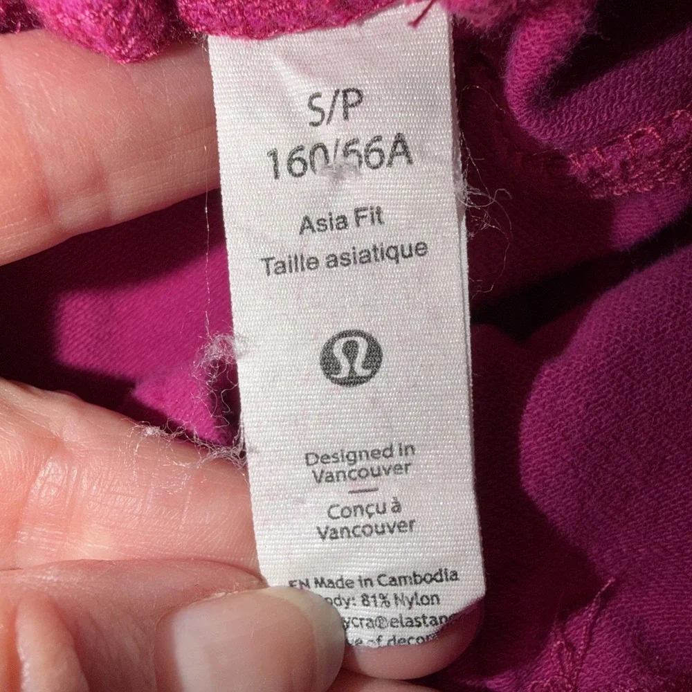Lululemon Joggers Asia Fit Size Small Inseam 24' Hot Pink Zip Pockets